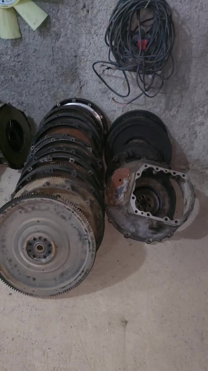 لوازم جرثقیل نیسان میتسوبیشی هینو ایسوزو|قطعات یدکی و لوازم جانبی|چهاردانگه (تهران), |دیوار