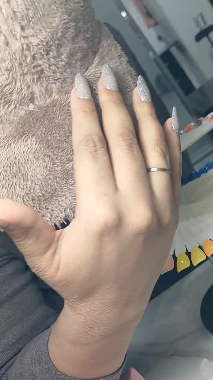 کاشت ناخن|خدمات آرایشگری و زیبایی|زاهدان, |دیوار