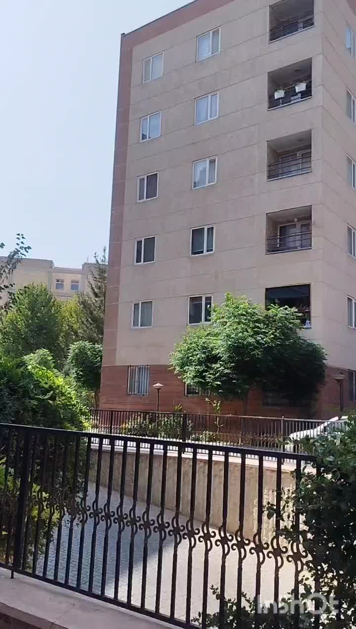 ۱۲۵ متری ۳ خوابه مجتمع نیاوران رو به نما|اجارهٔ آپارتمان|کرج, اسدآباد|دیوار