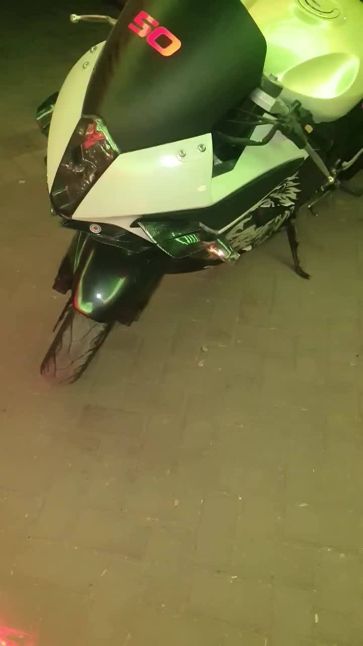 هیوسانگ ۲۵۰ نیوفیس ۹۴|موتورسیکلت|تهران, مینابی|دیوار