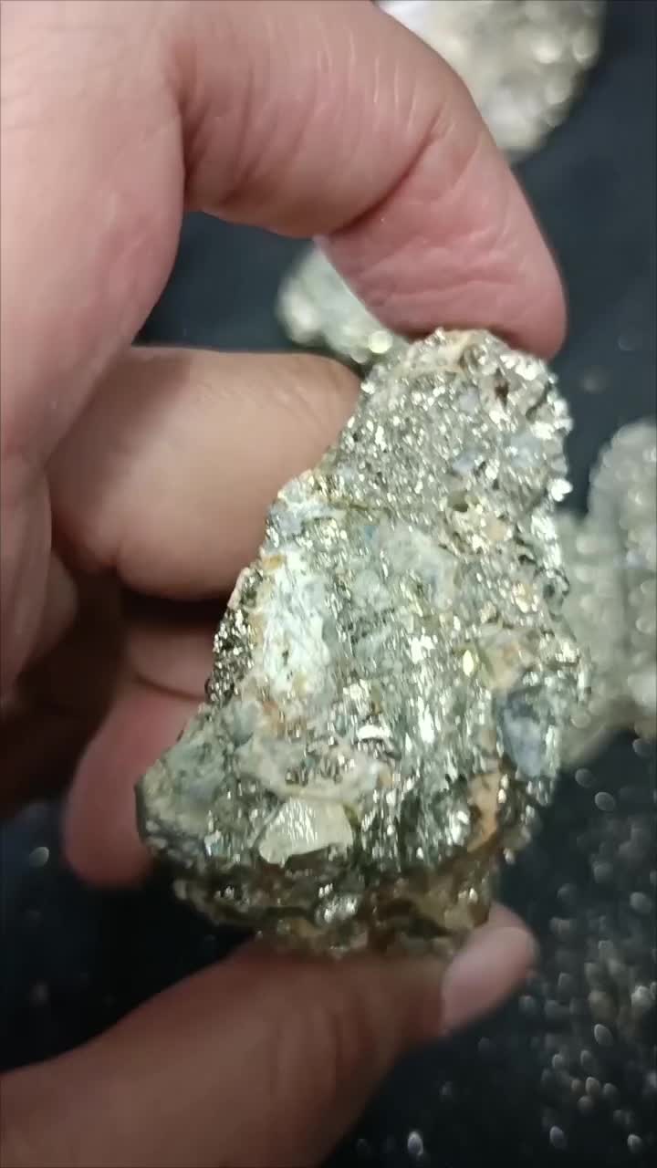 سنگ کلکسیونی، پیریت طلایی|کلکسیون اشیاء عتیقه|شیراز, ویلاشهر|دیوار