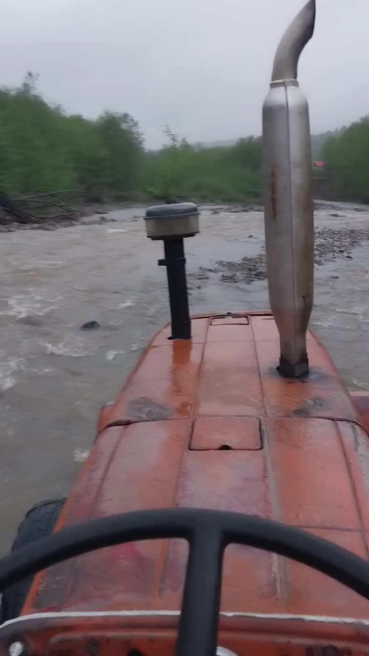 تراکتور رومانی 62 با تریلی و مدارک کامل|خودرو سنگین|رشت, انصاری|دیوار