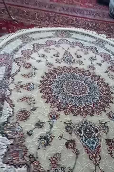 یک عددفرش بیضی ۱ونیم متری در یک متر|فرش|تهران, دهکده المپیک|دیوار