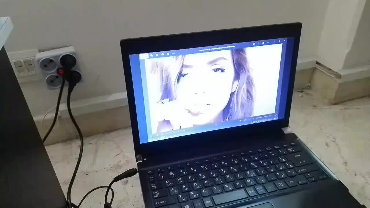 ویدئوپروژکتورهای اپسون پرو ال ۱۲۰۰|تلویزیون و پروژکتور|همدان, |دیوار