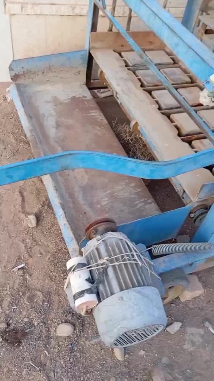 بلوکه زن شش قالبه ته بازفروشی|ماشین‌آلات صنعتی|سده (خراسان جنوبی), |دیوار