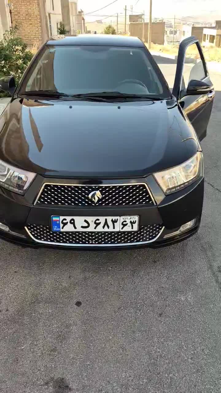 دنا پلاس دنده ای مدل 1402|خودرو سواری و وانت|شیراز, شهرک گلستان|دیوار