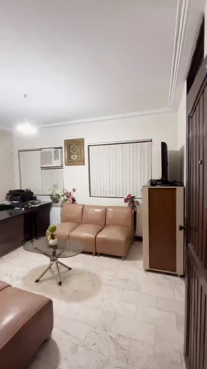 رهن اداری تجاری ساختمان گهر حاجی آباد با آسانسور|اجارهٔ دفتر کار، اتاق اداری، مطب|رشت, حاجی آباد|دیوار