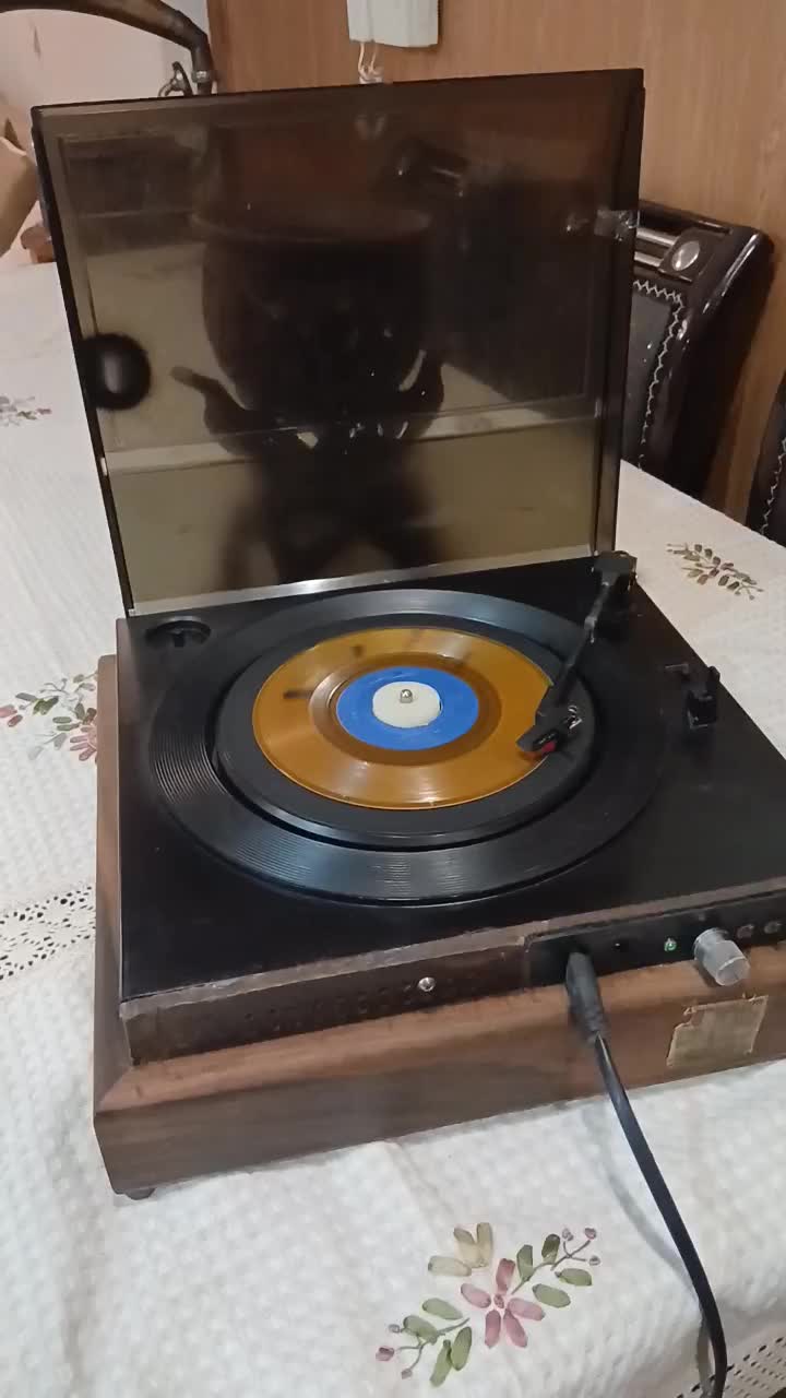 گرام  ویک دستگاه گرام تپاز،|کلکسیون اشیاء عتیقه|مشهد, صیاد شیرازی|دیوار