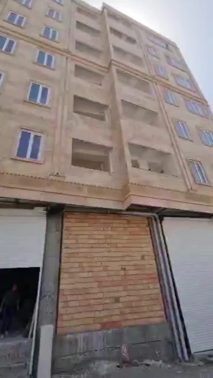 واحد ۱۱۴متری براصلی بلوارنماز لوکیشن ممتاز چالیمار|فروش آپارتمان|ایلام, |دیوار