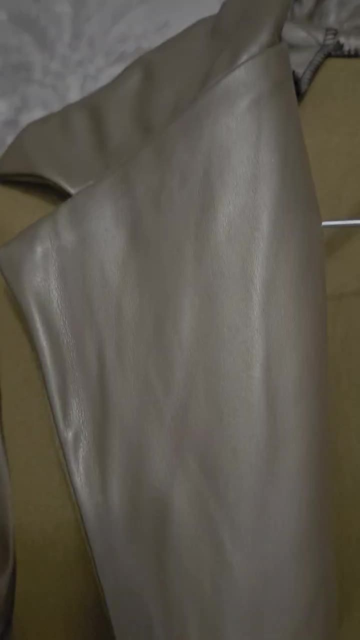 لباس|لباس|شیراز, گلدشت معالی‌آباد|دیوار