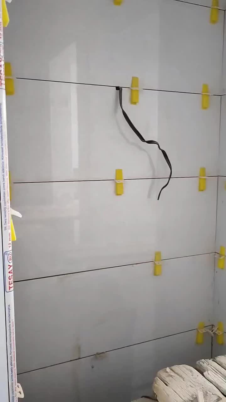 کاشی کاری و پله گذاری با اکیپ کامل|خدمات پیشه و مهارت|رامسر, |دیوار