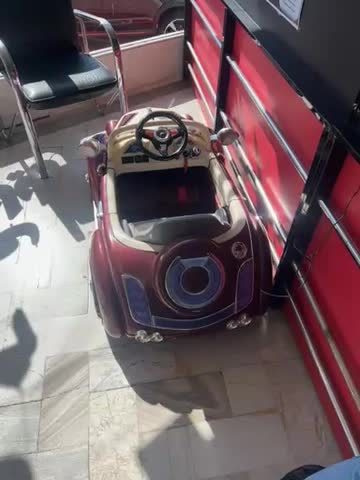 ماشین شارژی سالم|اسباببازی بچه|قم, شاه ابراهیم|دیوار