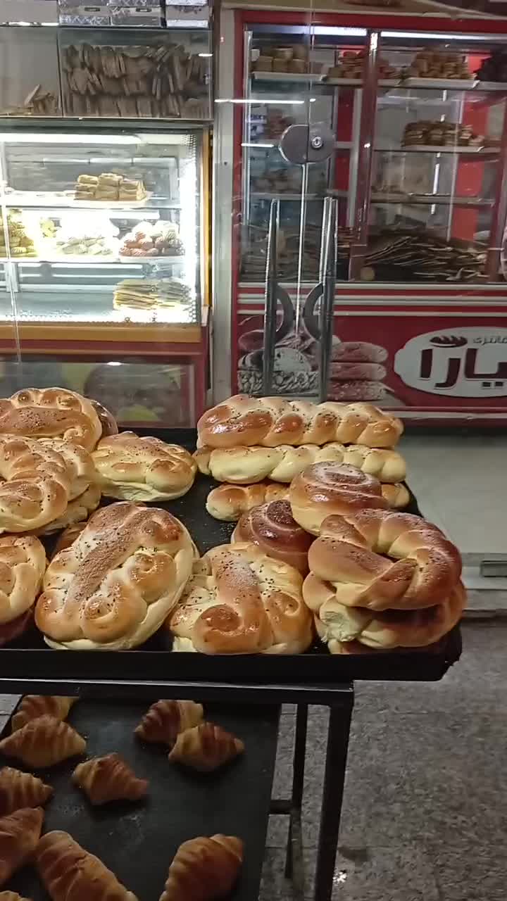 استخدام فروشنده خانم در نان فانتزی|استخدام خدمات فروشگاه و رستوران|اهواز, کمپلو شمالی|دیوار