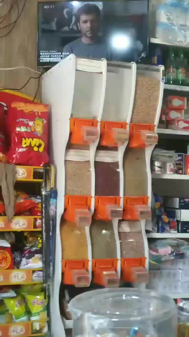 کلیه وسایل مغازه به فروش می رسد|فروشگاه و مغازه|جیرفت, |دیوار