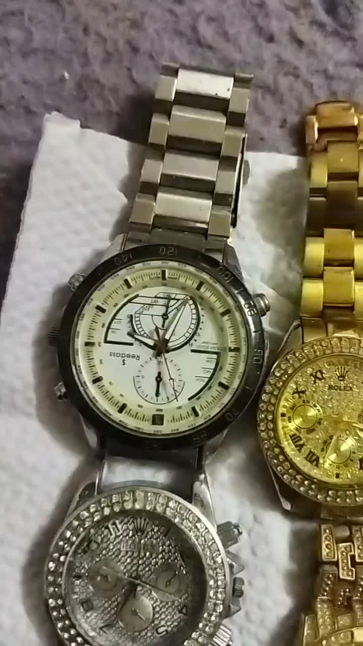 ساعت.همهمدل.ازسکوتاکاسیو|ساعت|شیراز, لاله|دیوار