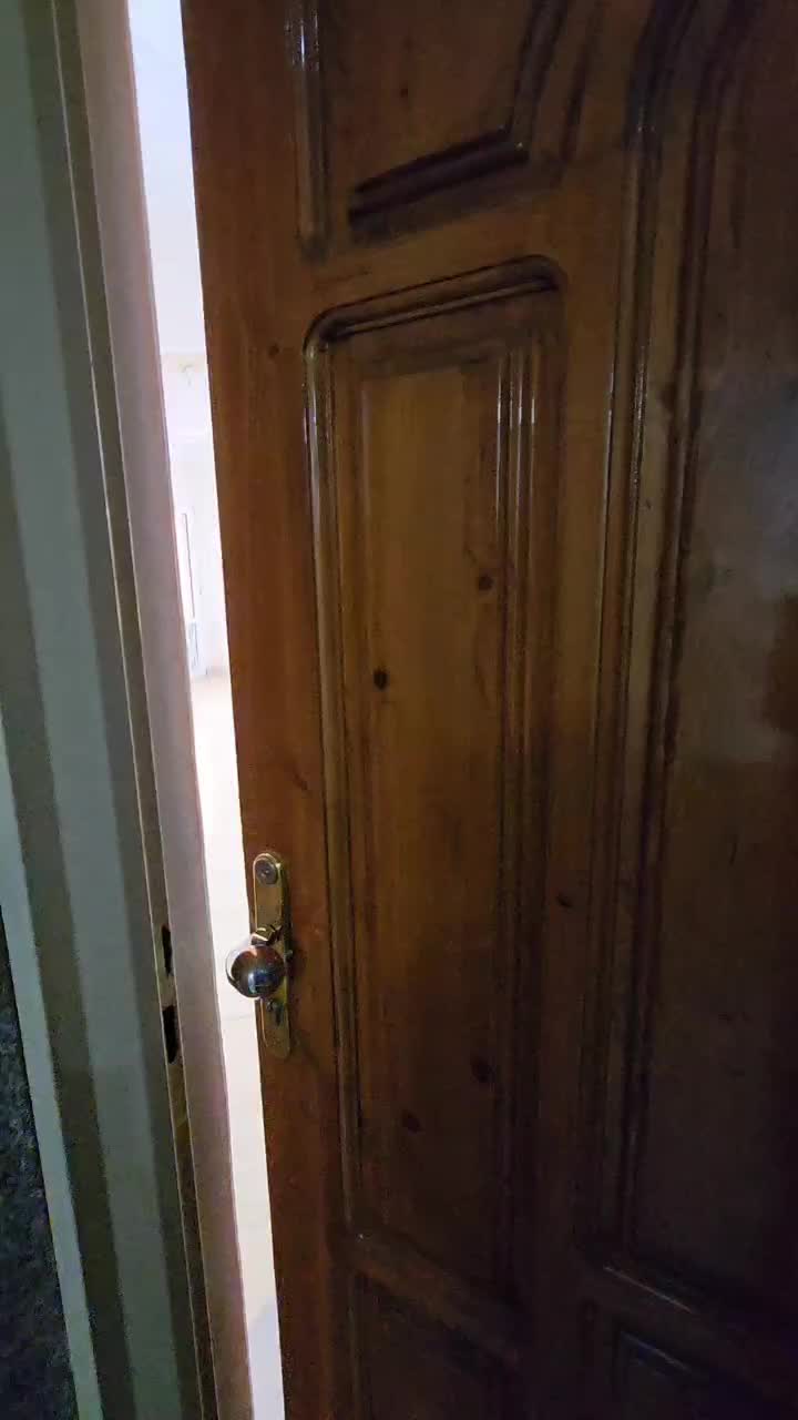 آپارتمان ۱۰۶ متری با جوی آب دائمی و درختان چنار|فروش آپارتمان|محلات, |دیوار