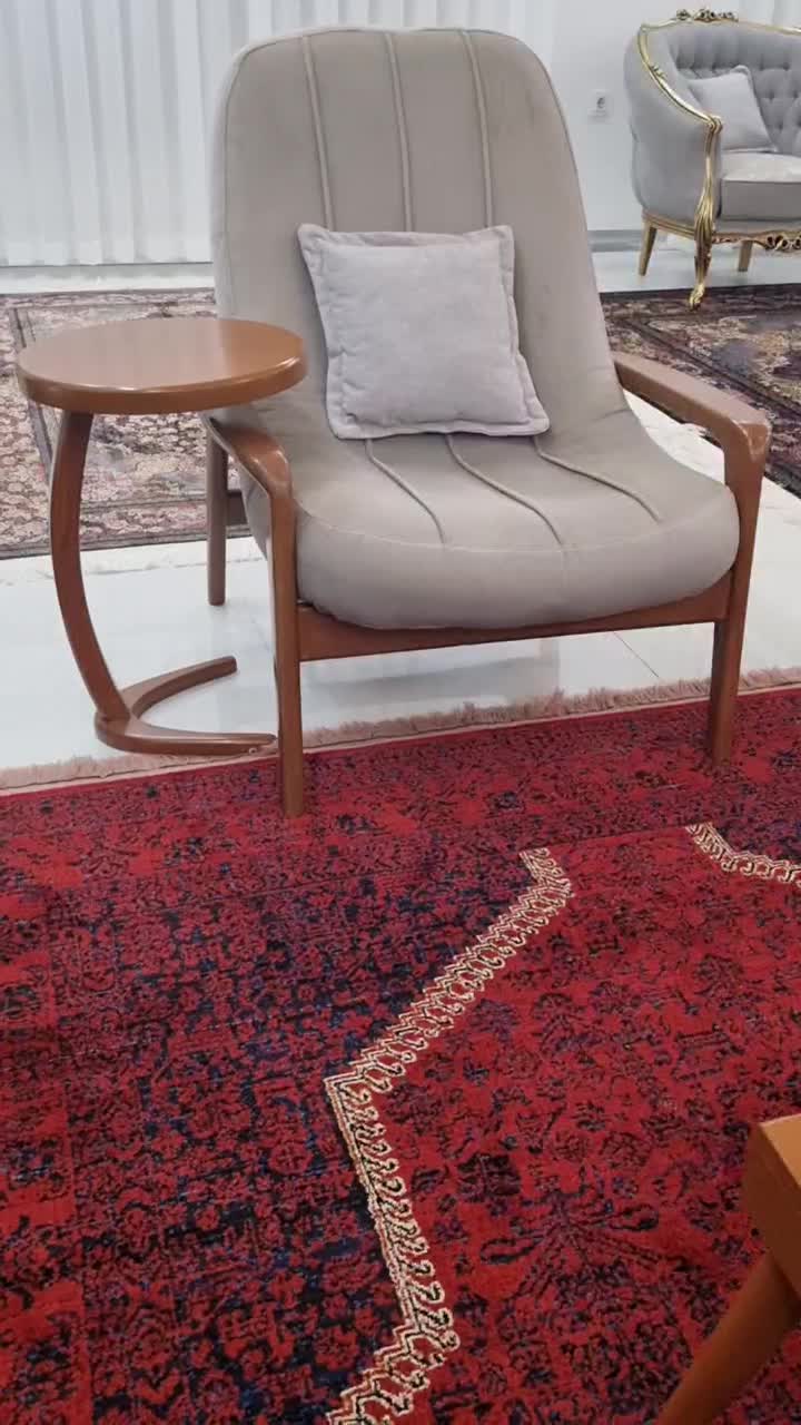 مبل نیم ست|مبلمان خانگی و میز عسلی|گلبهار, شهر جدید گلبهار|دیوار