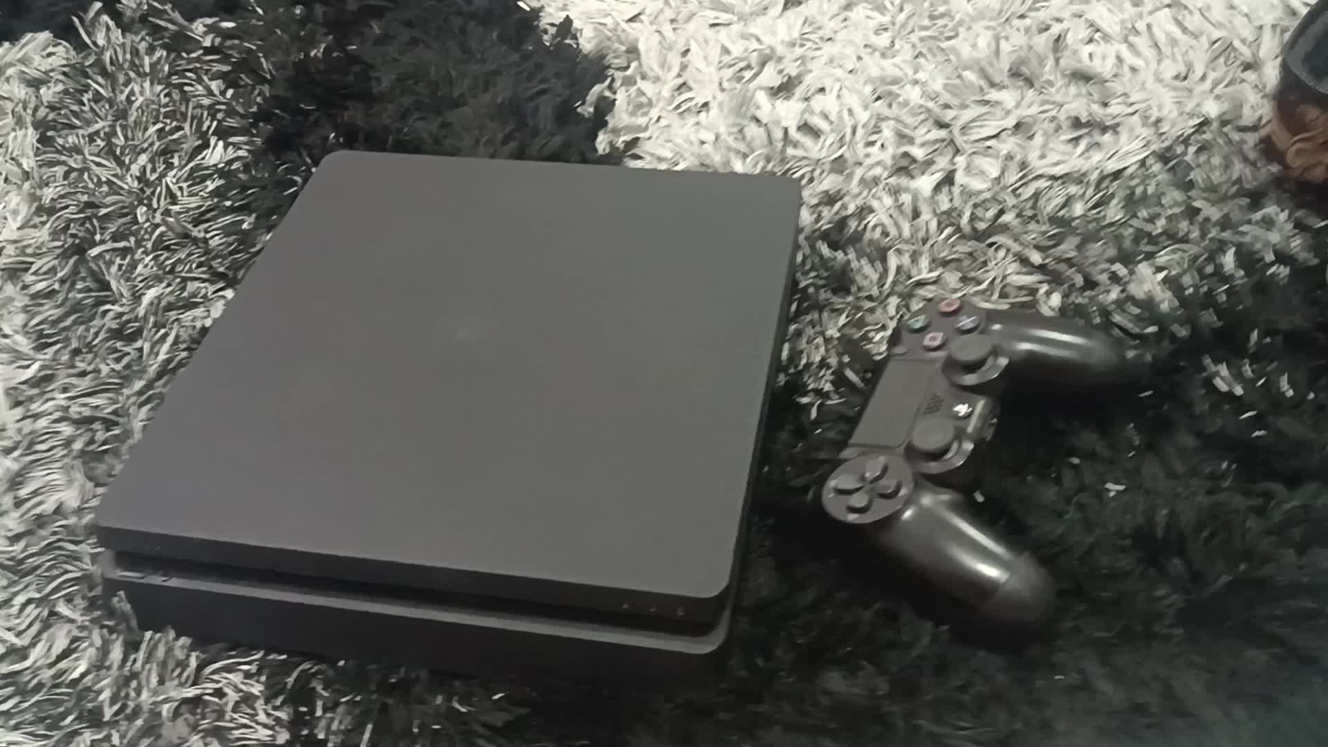 PS4 Slim|کنسول، بازی ویدئویی و آنلاین|اوز, |دیوار
