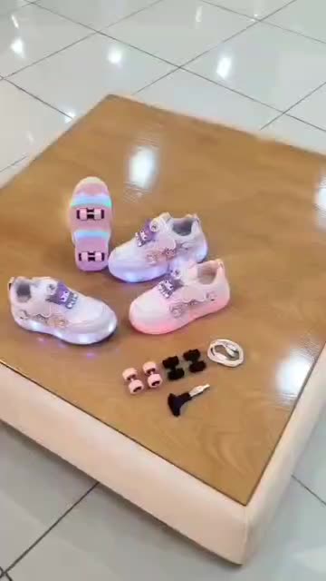 کفش اسکیتی کرومی|دوچرخه، اسکیت، اسکوتر|شیراز, پودنک|دیوار