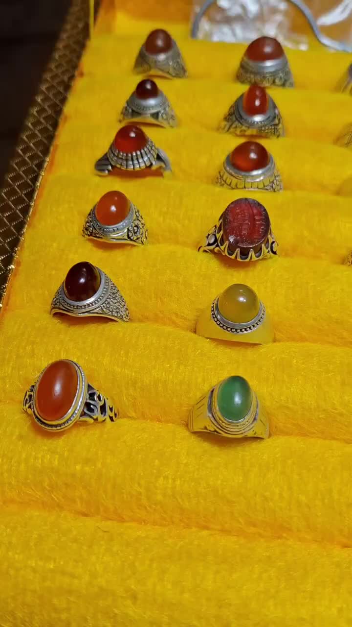 انواع انگشتر کهنه و فابریک|جواهرات|بیرجند, |دیوار