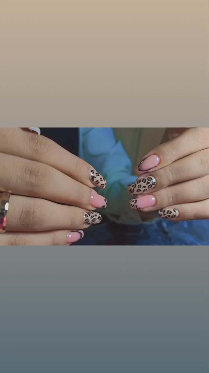 کاشت ناخن فقط ۳۵۰ هزار تومان همراه لاکژل|خدمات آرایشگری و زیبایی|اصفهان, ملک‌شهر|دیوار