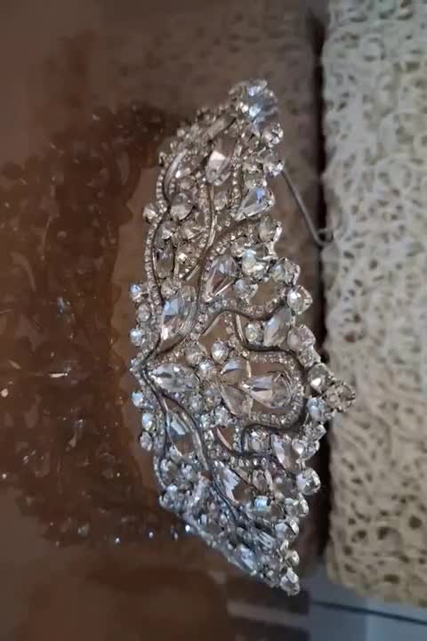 تاج عروس|زیورآلات و اکسسوری|تهران, سازمان برنامه شمالی|دیوار