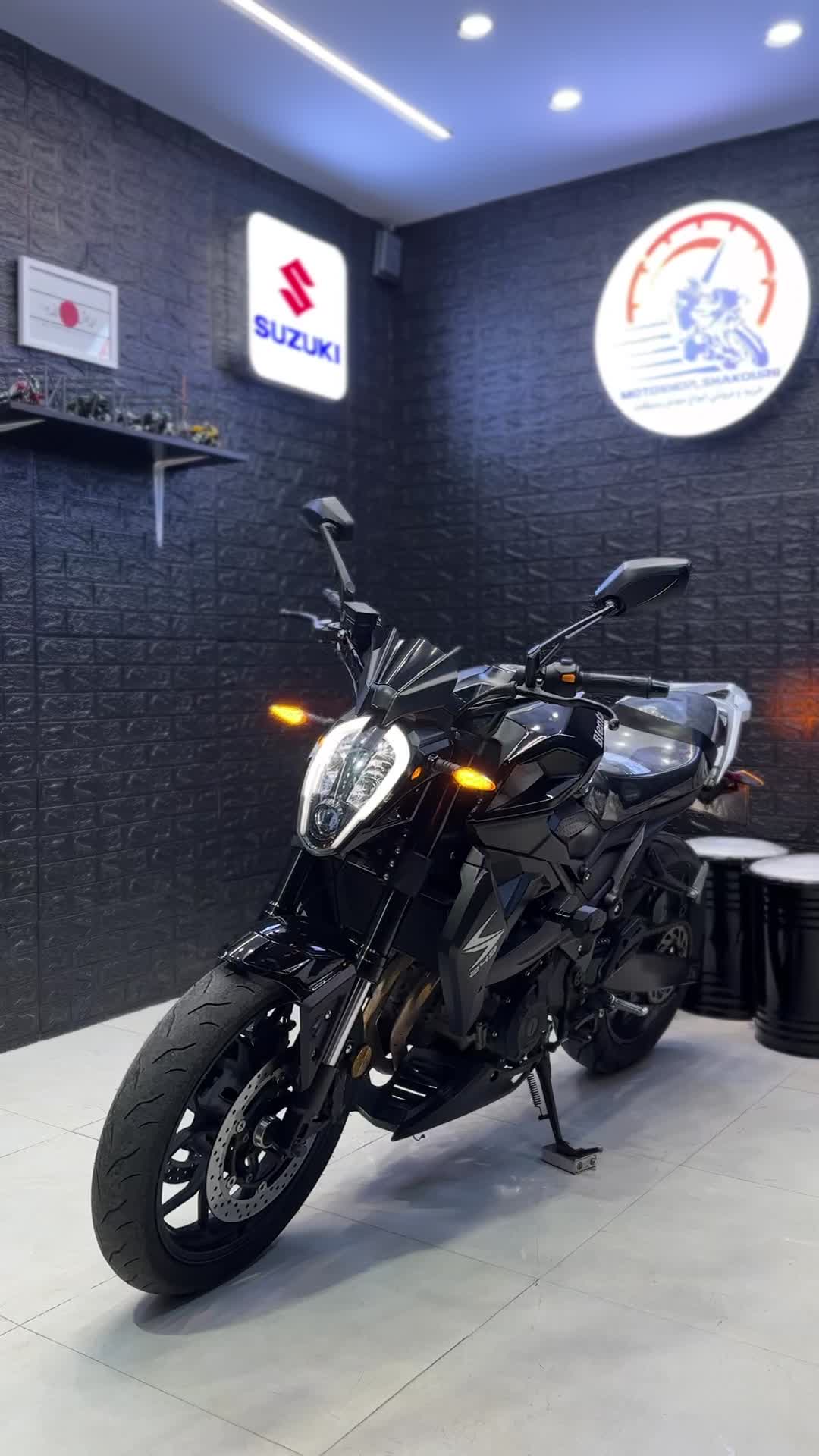 بلنتا z250 جفت سیلندر 1403 بنلی|موتورسیکلت|رشت, یخسازی|دیوار