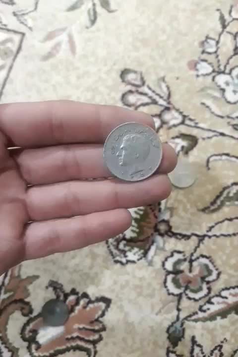 سکّه 10ریالیِ سالِ 1352 (در زمانِ شاه )|کلکسیون سکه، تمبر، اسکناس|قم, شهرک امام حسین|دیوار