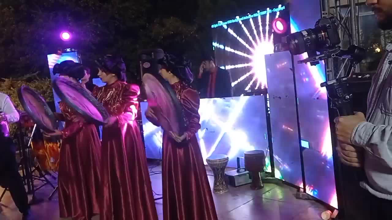 آموزش دف نوازی و اجرای مراسمات عروسی مولودی|خدمات پذیرایی، مراسم|مشهد, ایثارگران|دیوار