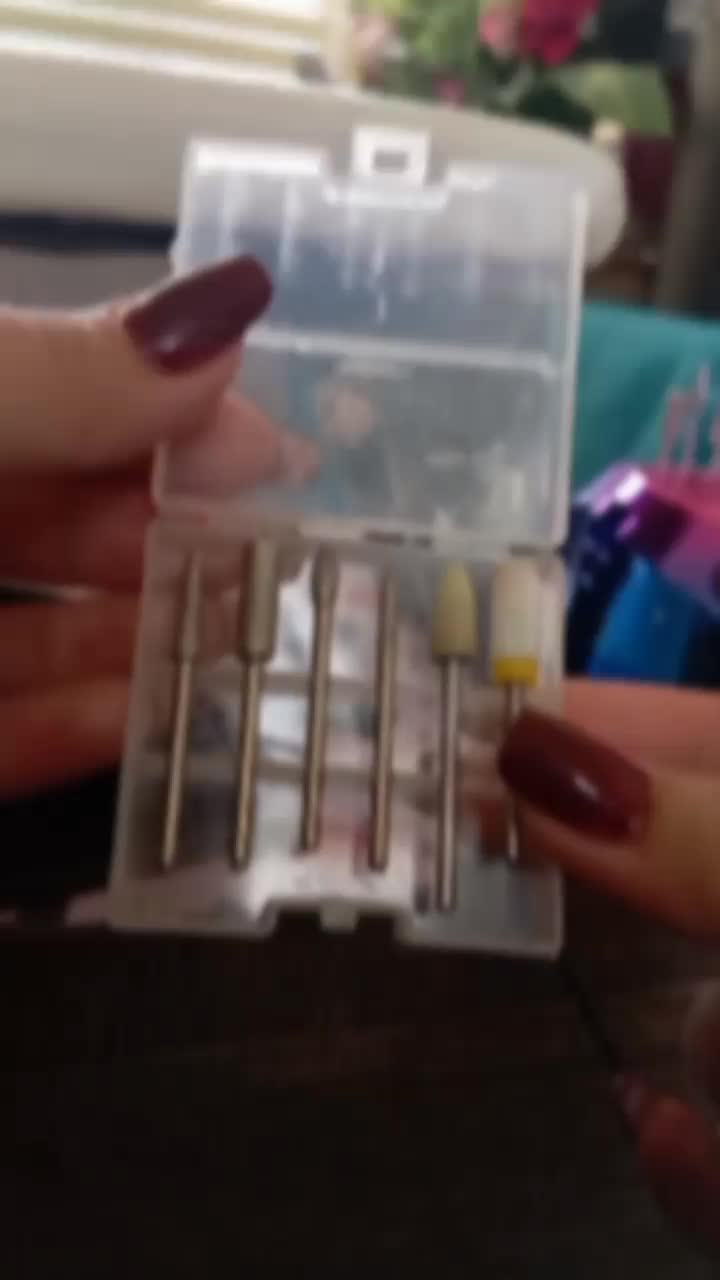 لوازم کاشت ناخن|آرایشی، بهداشتی، درمانی|شهرضا, |دیوار