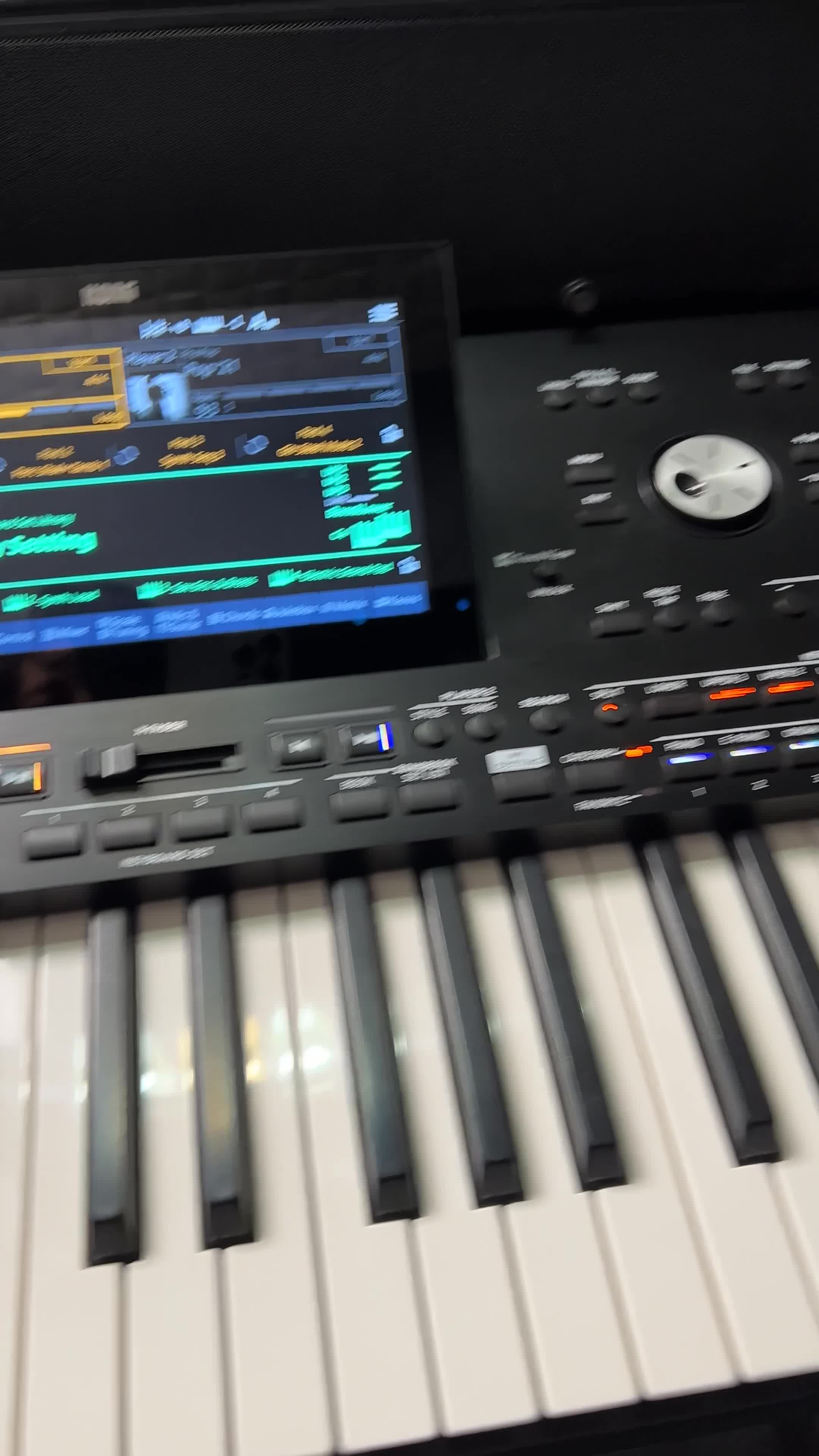 اسپیکر فابریک ارگهای سری Korg|پیانو، کیبورد، آکاردئون|اردبیل, |دیوار