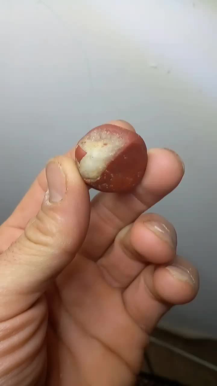 سنگ الماس مشکوک به شهاب|جواهرات|ارومیه, |دیوار