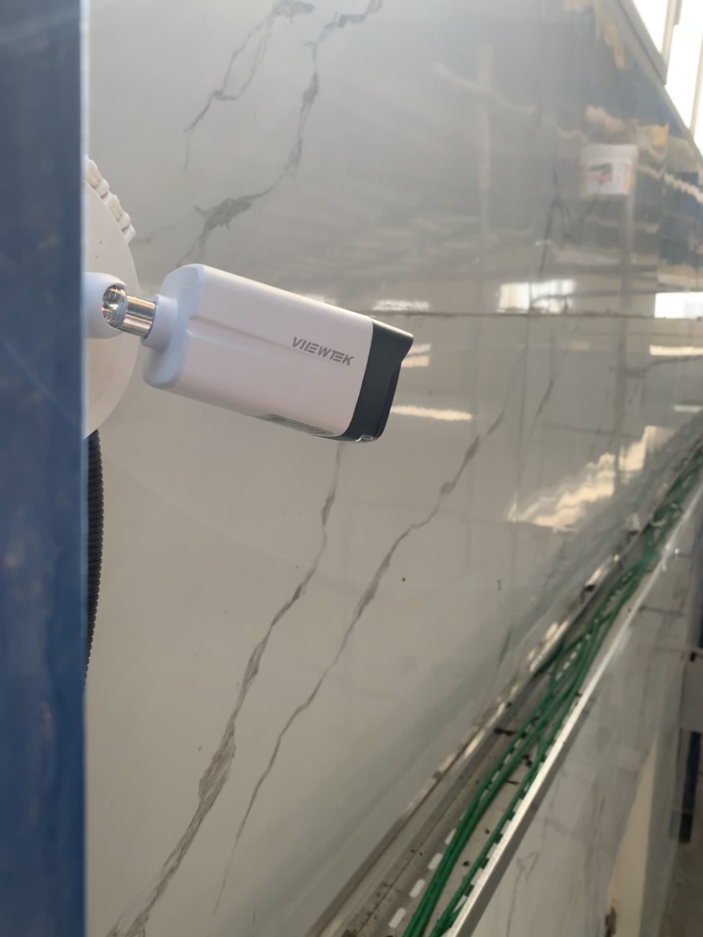 (*نصب و فروش انواع دوربین های مدار بسته)|خدمات پیشه و مهارت|همدان, |دیوار