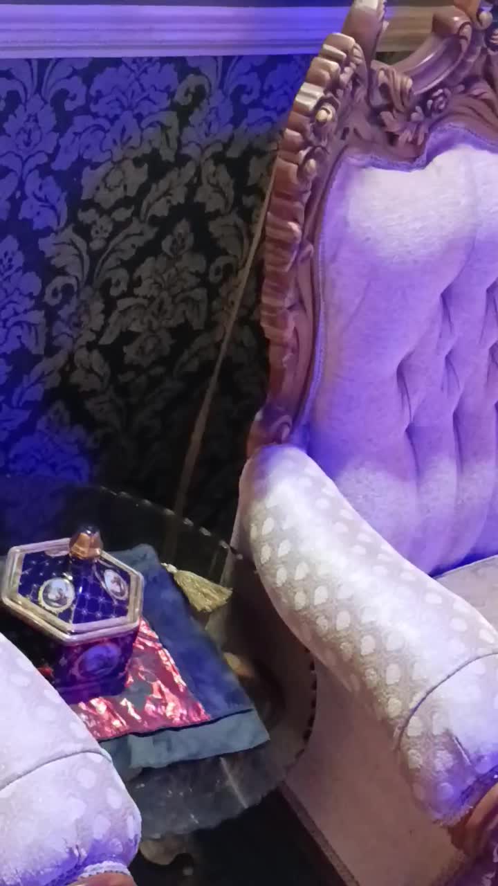 فروش مبل و میز وسط نوی نو یکسال خریدم.|مبلمان خانگی و میز عسلی|آمل, |دیوار