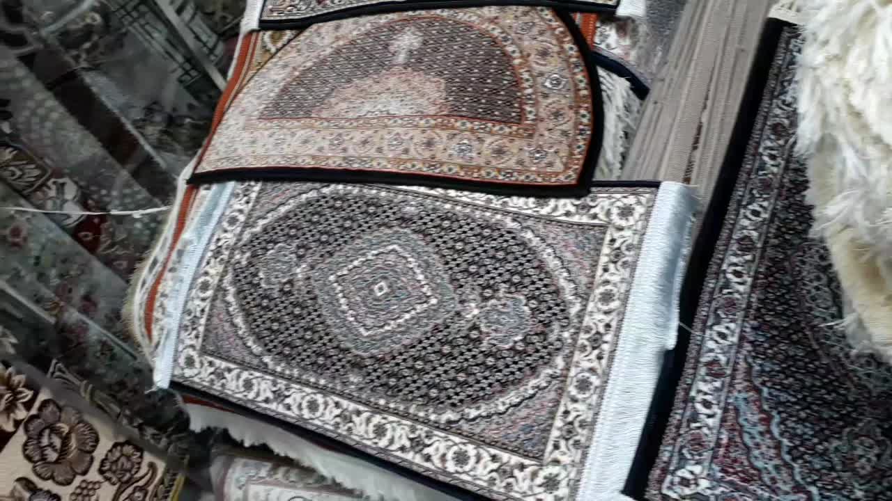 فرش ریزماهی دایره فرزانه گرد  عرض ۱/۵متر|فرش|تبریز, |دیوار