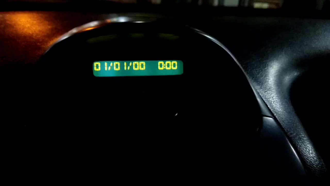 تعمیر ساعت ۲۰۶با ۳۵۰ تومان ، تغییر رنگ کیلومتر|خدمات موتور و ماشین|رشت, پاستوریزه|دیوار