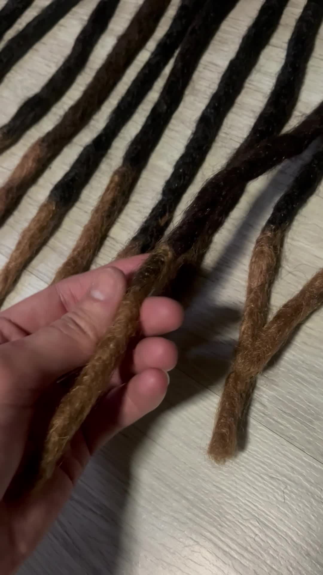 Dreadlock درِدلاک|خدمات آرایشگری و زیبایی|رشت, کاکتوس|دیوار