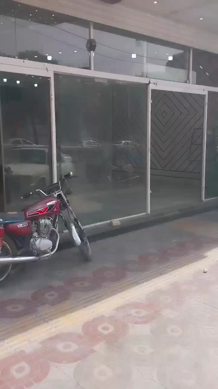 فروش مغازه ۴۰۰متری در خ شریعتی چهار راه الله اکبر|فروش مغازه و غرفه|نجف‌آباد, شریعتی غربی|دیوار