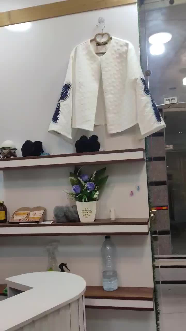 واگذاری بوتیک زنانه با ویترین و اتاق پرو(مغازه)|فروشگاه و مغازه|جهرم, |دیوار