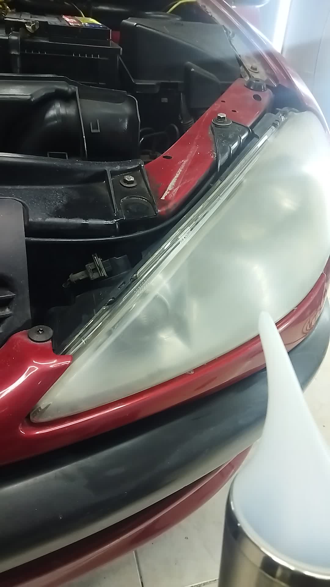 رفع ماتی و زردی چراغ خودرو (احیای چراغ)|خدمات موتور و ماشین|آمل, |دیوار