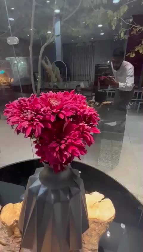 نهارخوری مدل ایفل|میز و صندلی غذاخوری|قم, شاه ابراهیم|دیوار