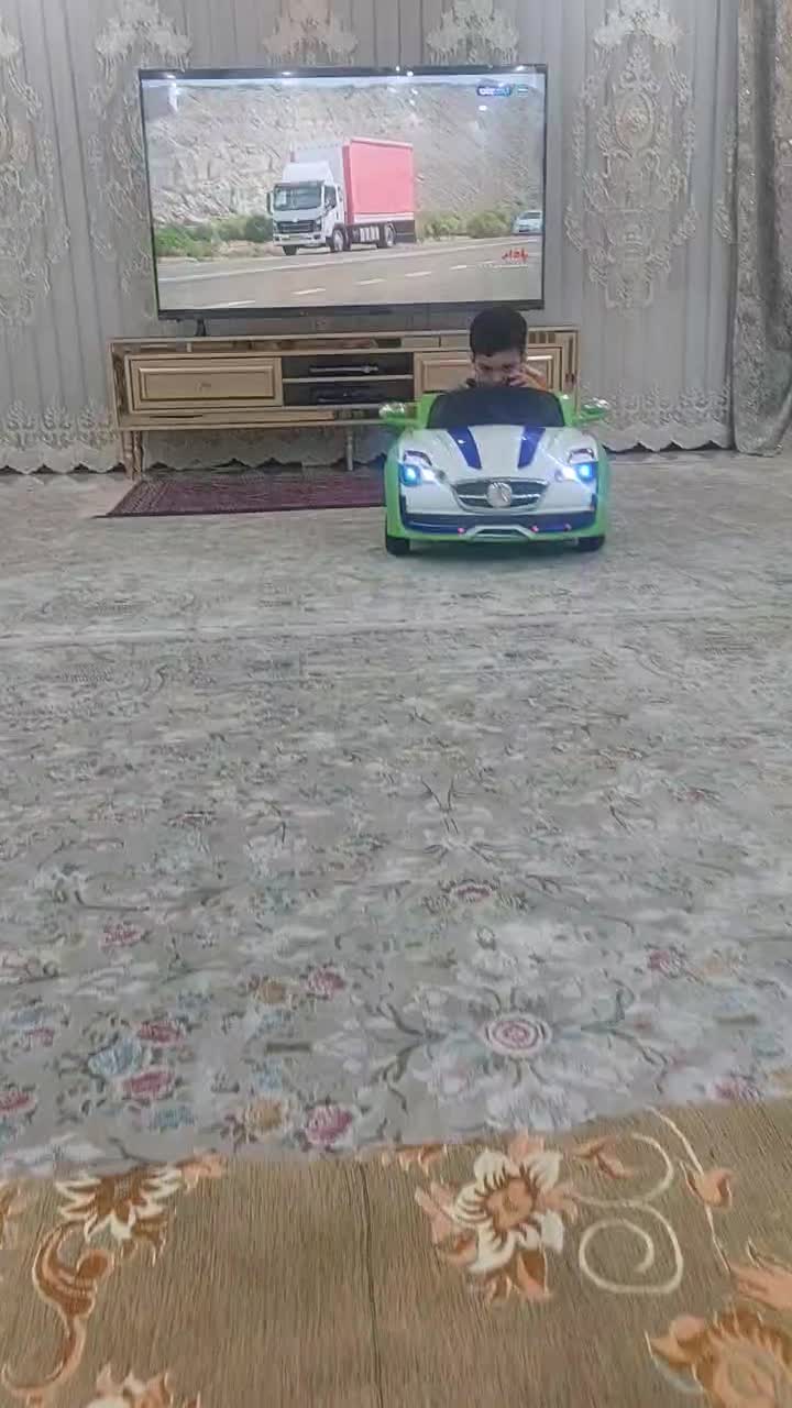 ماشین شارژی|اسباب‌بازی بچه|باقرشهر, |دیوار