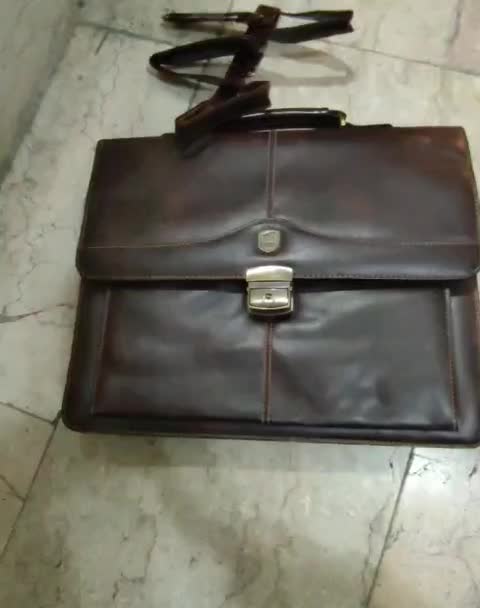 کیف اداری دانشجویی (فیلم دارد)|کیف، کفش، کمربند|تهران, امیریه|دیوار