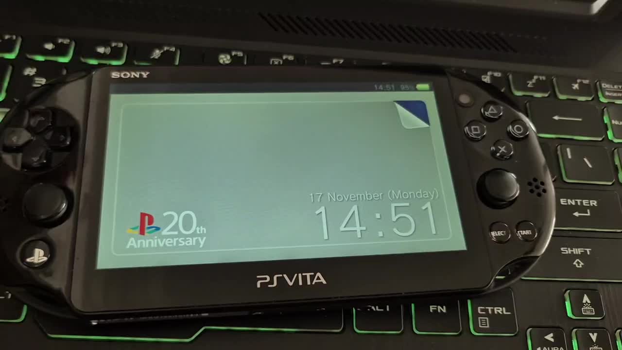 پلی استیشن ویتا|کنسول، بازی ویدئویی و آنلاین|شیراز, آزادگان|دیوار