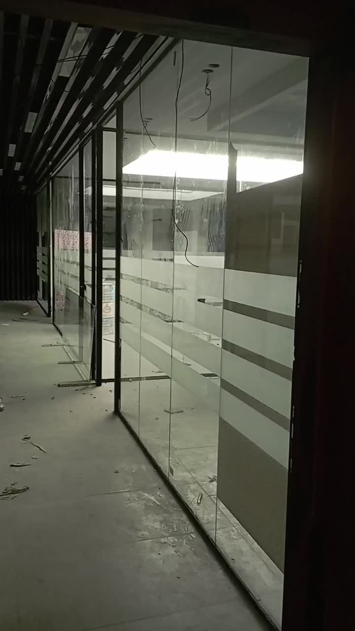 نصب و باز بسته کردن انواع شیشه سکوریت صورت تخصصی|خدمات پیشه و مهارت|تهران, الهیه|دیوار