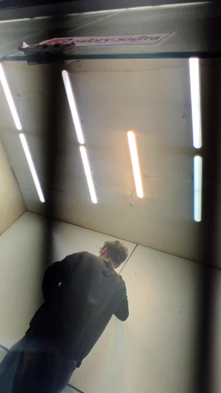 برقکاری سریع و مطمعن.برقکار سیم کش.نصب لوسترهالوژن|خدمات پیشه و مهارت|تبریز, |دیوار