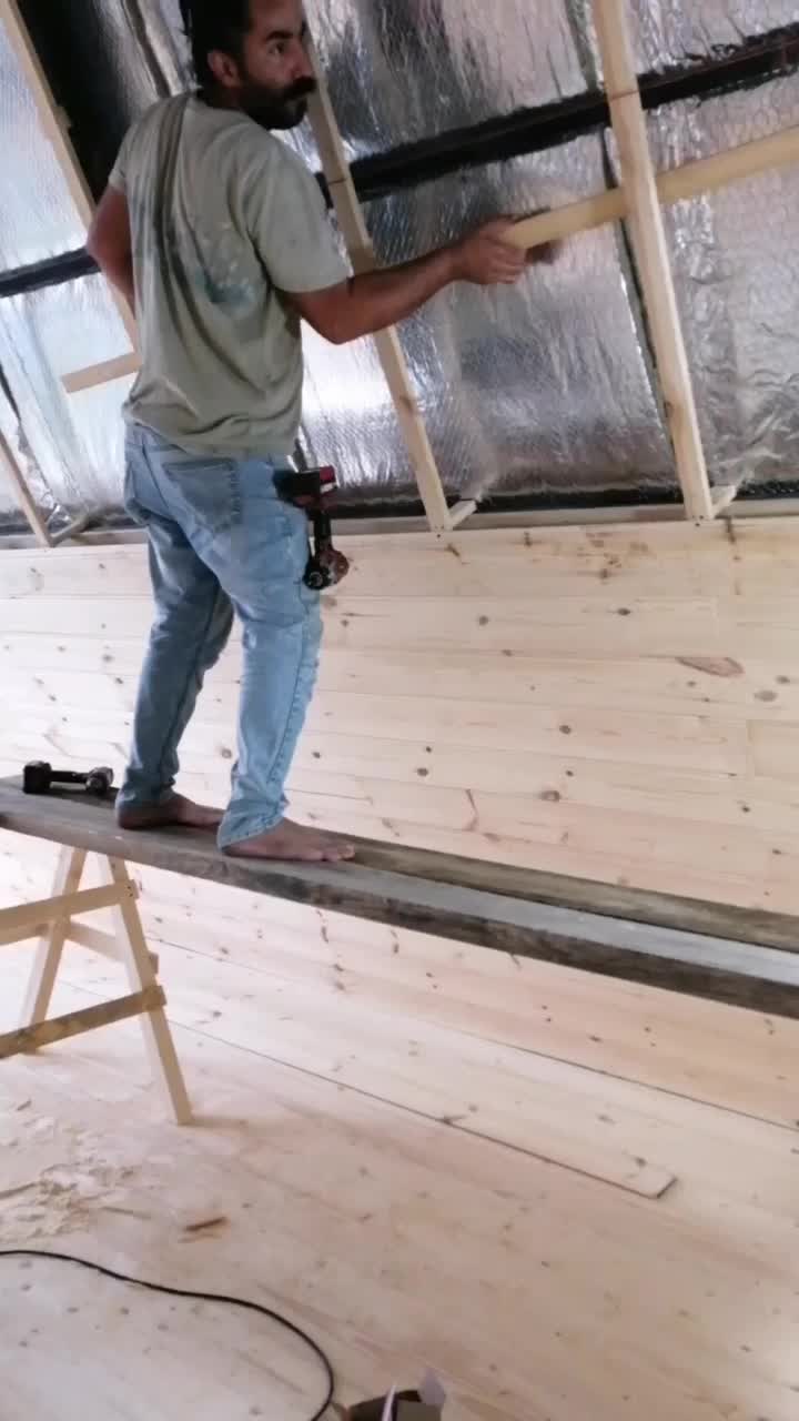 لمه کوبی پلیکوبی نجاری پرسیانا ویلا کلبه سوئیسی|خدمات پیشه و مهارت|رشت, ترمینال|دیوار