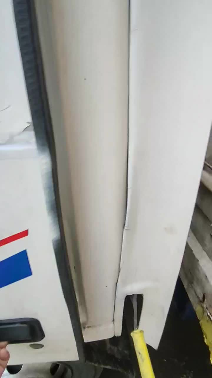 یک دستگاه هیوندای ۸۱ به فروش میرسد|خودرو سنگین|قم, نیروگاه|دیوار