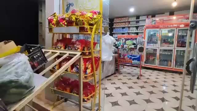 مغازه ی اجارهای با تمام وسایل|اجارهٔ مغازه و غرفه|بم, |دیوار