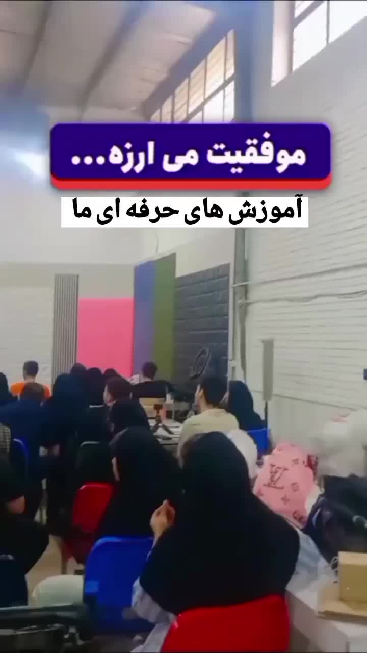 از بی پولی خسته شدی از تو گوشی دستت پول دربیار|استخدام بازاریابی و فروش|شیراز, ستارخان|دیوار